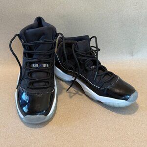 Nike Air Jordan 11 "Space Jam" Size 7Y